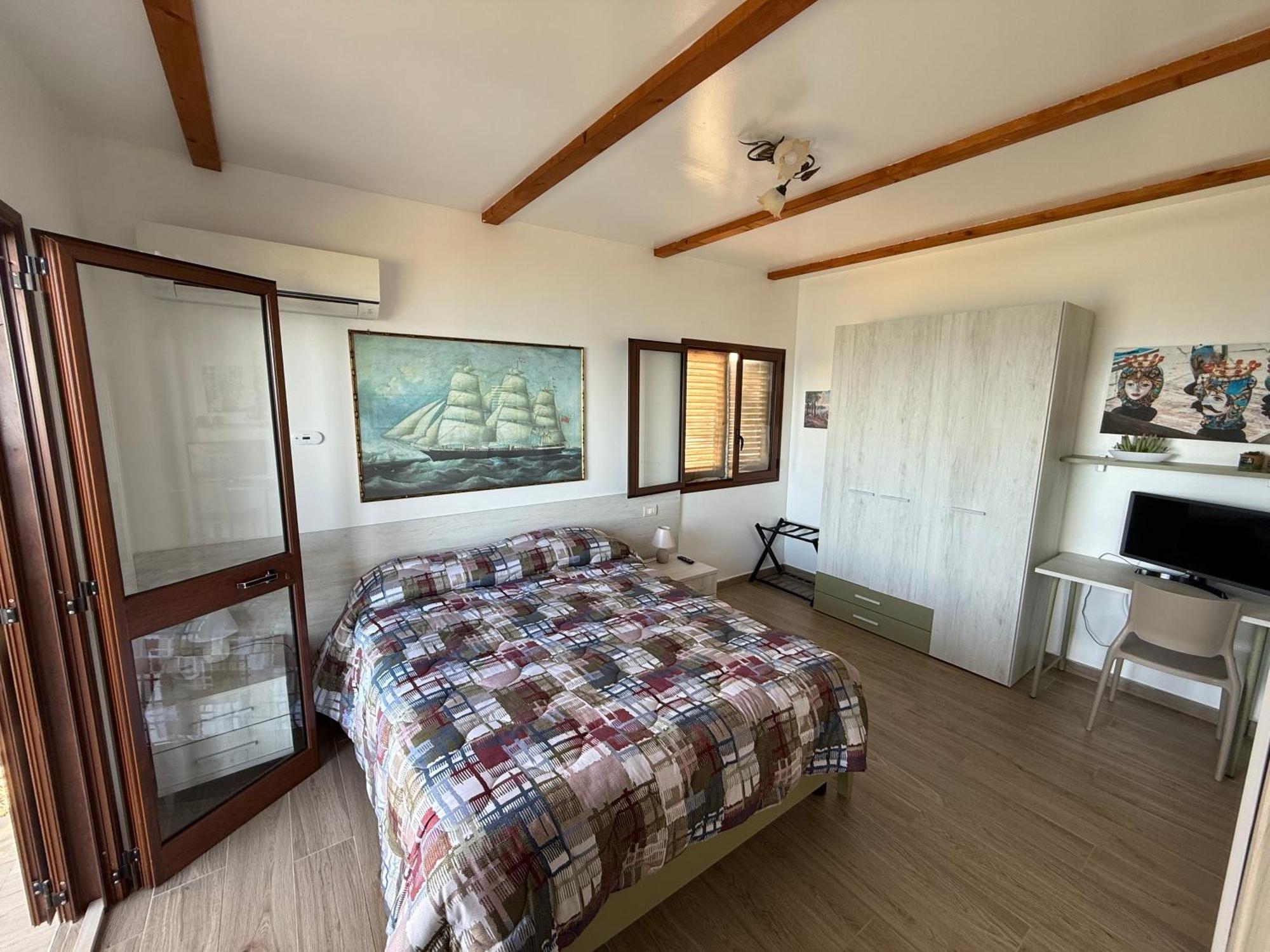 Bed and Breakfast Mareblu Чефалу Екстер'єр фото